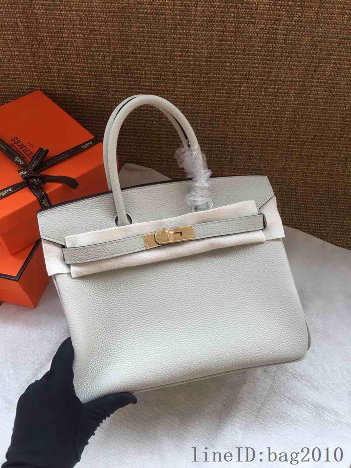 愛馬仕HERMES Birkin 鉑金包 珍珠灰 進口小牛皮 金銀扣 皮質細膩柔軟 時尚女手提包  tdher1140
